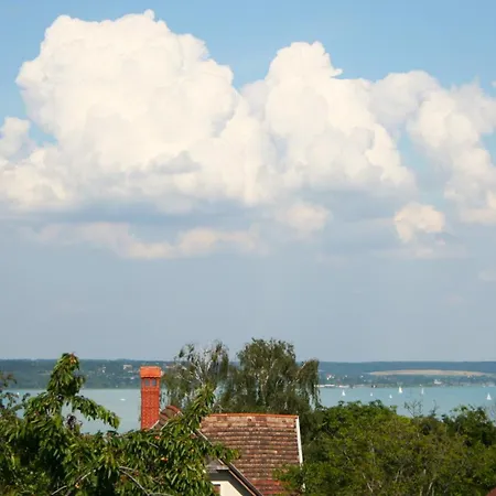 Σπίτι διακοπών Madarasz 7 Deluxe Vendeghaz Balatonalmádi